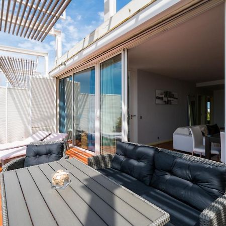 Stunning 2-Bed Penthouse In Lagos 250M From Beach ภายนอก รูปภาพ